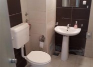 Izdavam Trosoben Stan + Garsonjera Aerodrom