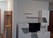 Izdavam Stan 65m2, Reonski Centar Aerodrom  