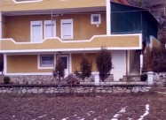 Семејна Куќа