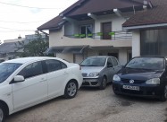 продавам куќа во Радишани