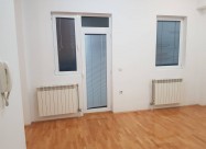 Се издава стан во Центар 30м2