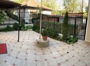 Се издава реновирана куќа во Црниче