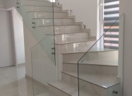 Montaza Na Aluminiumski I Stakleni Ogradi
