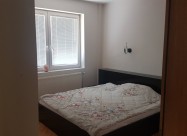 Se Izdava Trosoben Stan Od 120m2 Lokacija Vodno 65