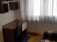Се издава стан со три спални во Кисела Вода