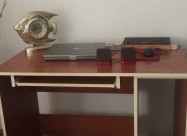 Se Prodava Biro Za Kompjuter