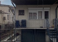 Се продава куќа во Жданец
