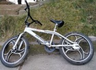 Продавам точак, (bmx)