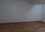Se Izdava Dvosoben Stan Vo Centar Novogradba