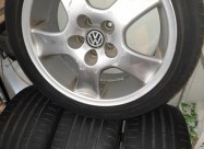 Продавам Гуми со Бандажи 225/45 R17