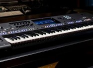 Yamaha Genos 76keys / Korg Pa4x 76keys