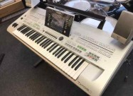 Тастатура Yamaha Tyros3 61-key Arranger Workstatio