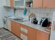Izdavam Namesten Stan Vo K Voda