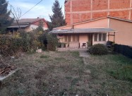 Se Prodava Baraka Vo Butel 1