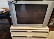Prodavam Televizor Lg 63cm