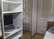 Изнајмувам комплетно уреден стан