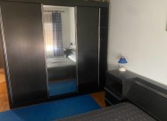 Se Prodava Spalna Soba Komplet