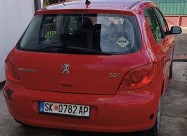 Продавам Пежо 307