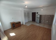 Се изнајмува нов стан 40м2 во Влае + паркинг + дво
