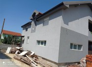 Se Prodava Kuka Vo Inzikovo