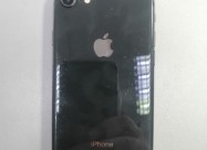 Prodavam Iphone 8