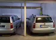 Se Prodavaat Dve Vozila