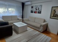 Prodavam Dnevna Soba